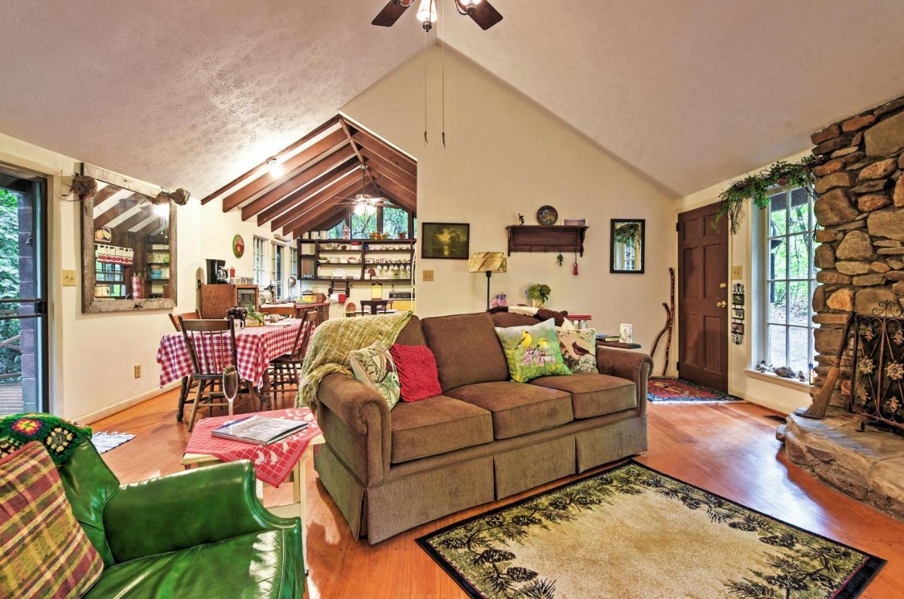 Serene Creekside Cottage Near Asheville Fire Pit Candler Extérieur photo