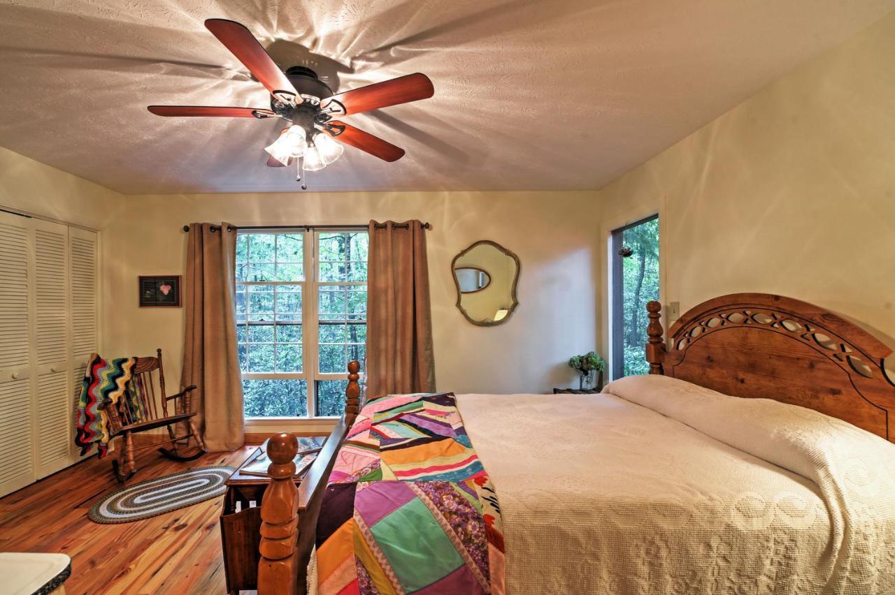 Serene Creekside Cottage Near Asheville Fire Pit Candler Extérieur photo